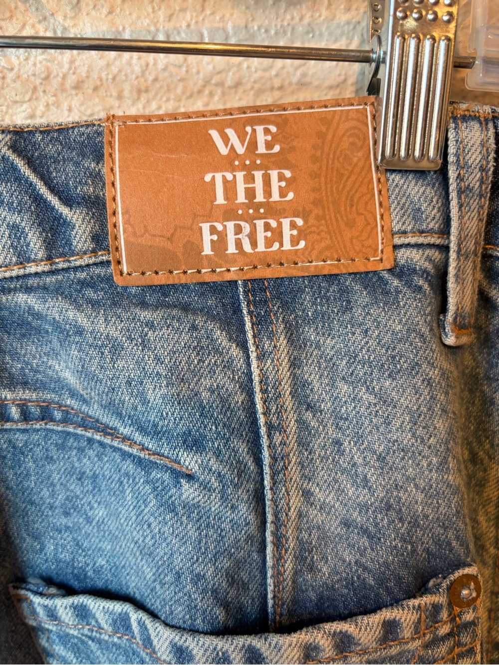 NWT Free People We the Free Women’s 26 Good Luck Mid Rise Barrel Leg Jeans - Picture 12 of 16